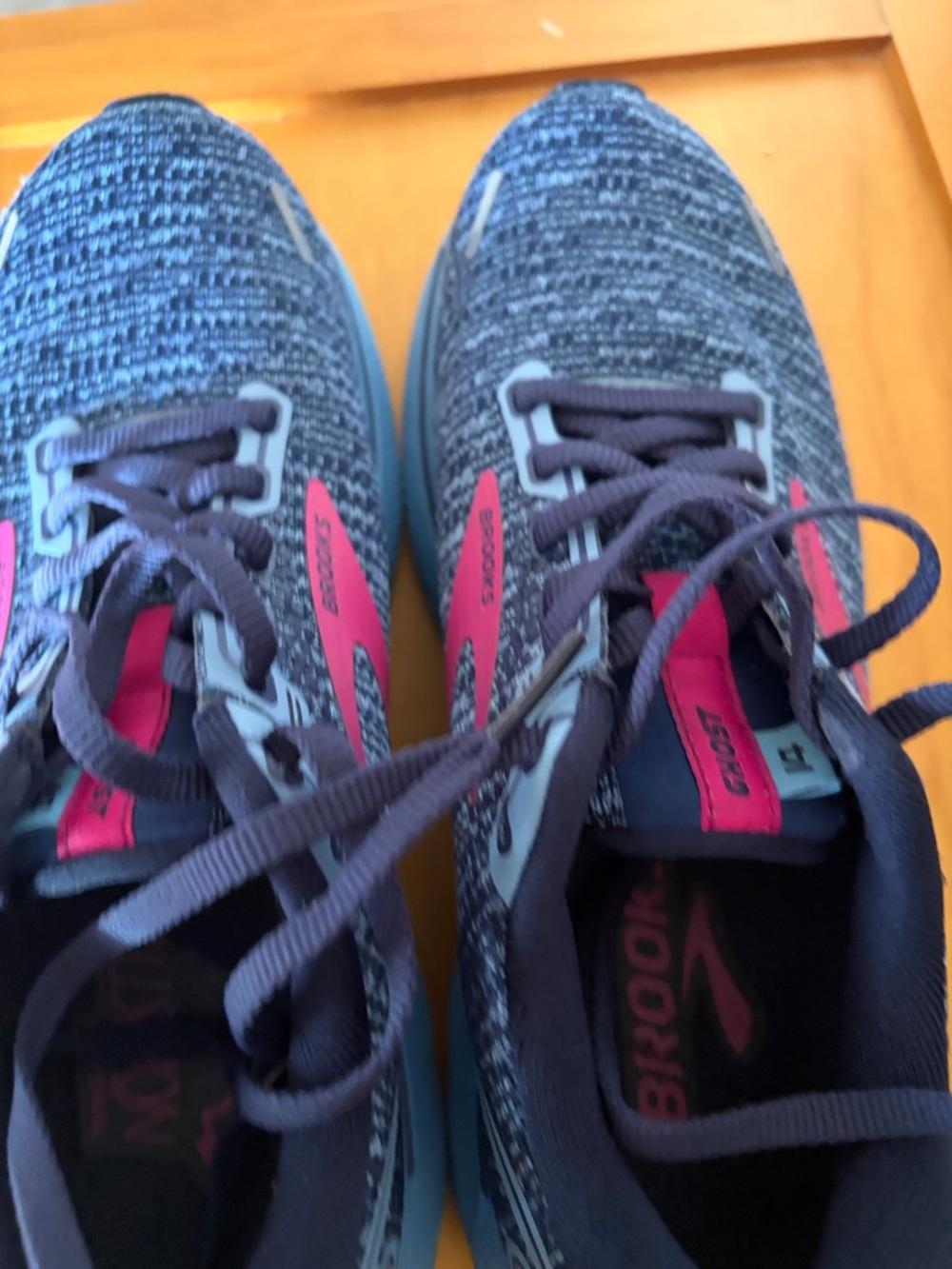 Brooks Ghost 14 Running Shoes. Worn Twice. Excellent Condition! - Picture 5 of 10